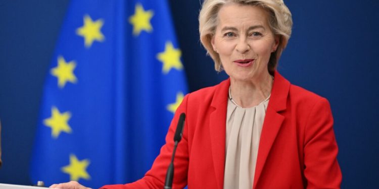 von-der-leyen:-europa-elaboreaza-planuri-precise-pentru-trimiterea-de-trupe-in-ucraina