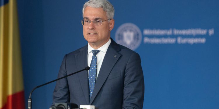 dragos-pislaru-face-ordine-la-minister:-sunt-angajati-care-vin-la-serviciu-ca-la-plaja”