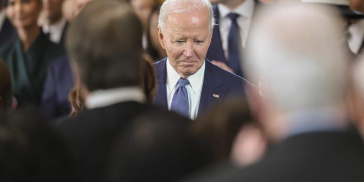 biden-lanseaza-o-campanie-de-strangere-de-fonduri-pentru-construirea-bibliotecii-prezidentiale