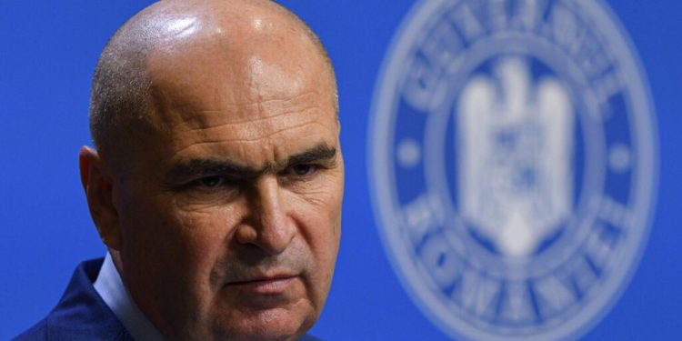 gandul:-bolojan-a-convocat-azi-la-guvern-sociologi,-influenceri,-politologi-si-analisti