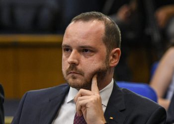 alexandru-rogobete:-extindem-productia-de-medicamente-si-consolidam-parteneriate-strategice