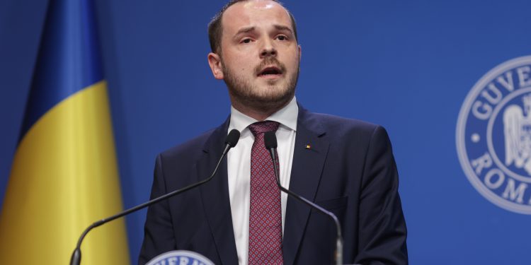 ministrul-sanatatii,-despre-vaccinarea-obligatorie:-nu-voi-fi-de-acord-niciodata-–-hotnews.ro