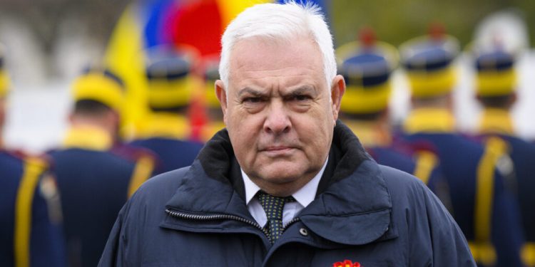 angel-tilvar,-decorat-de-presedintele-poloniei-pentru-contributia-la-securitatea-regionala