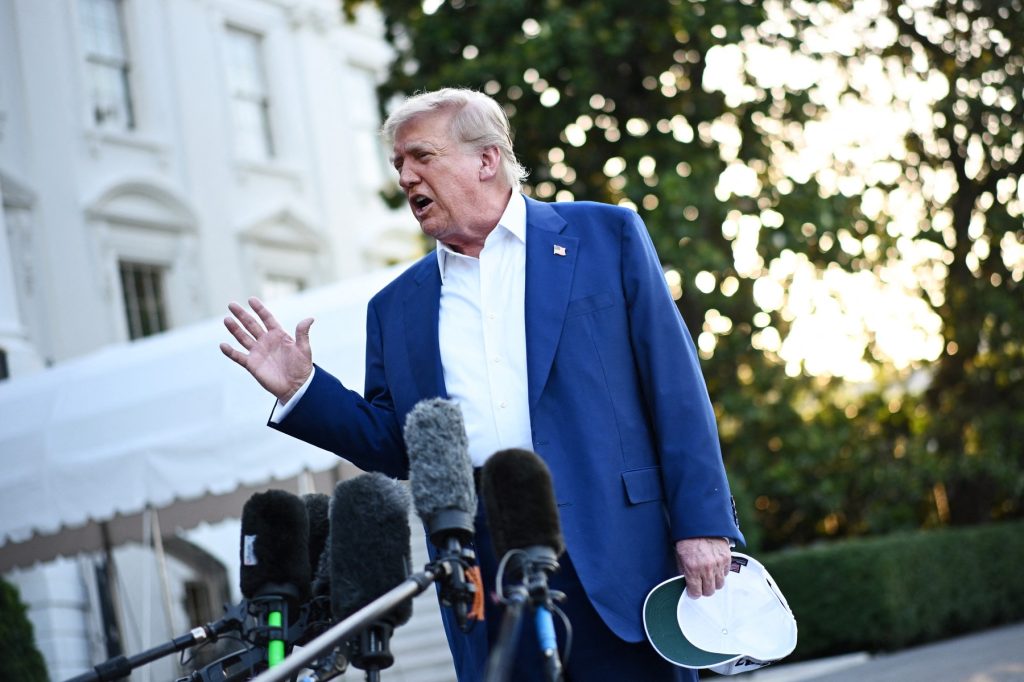 administratia-trump-introduce-noi-restrictii-impotriva-universitatii-harvard-–-hotnews.ro