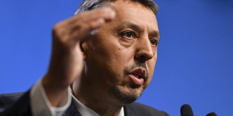 daniel-david:-programul-remedial-va-reduce-analfabetismul-functional-si-abandonul-scolar