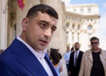 george-simion:-premierul,-ministrii-energiei,-economiei-si-muncii-trebuie-sa-vina-la-hunedoara