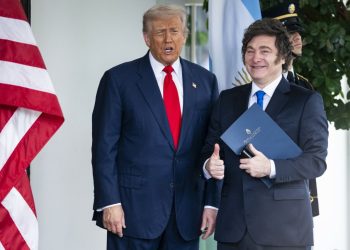 trump-saluta-activitatea-presedintelui-argentinei.-avertismentul-adresat-inaintea-alegerilor
