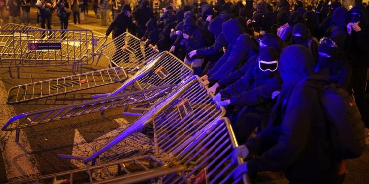 proteste-anti-israel-la-barcelona.-cel-putin-15-persoane-au-fost-arestate