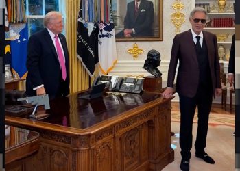concert-pentru-donald-trump-in-biroul-oval.-muzica-lui-andrea-bocelli-a-rasunat-la-casa-alba