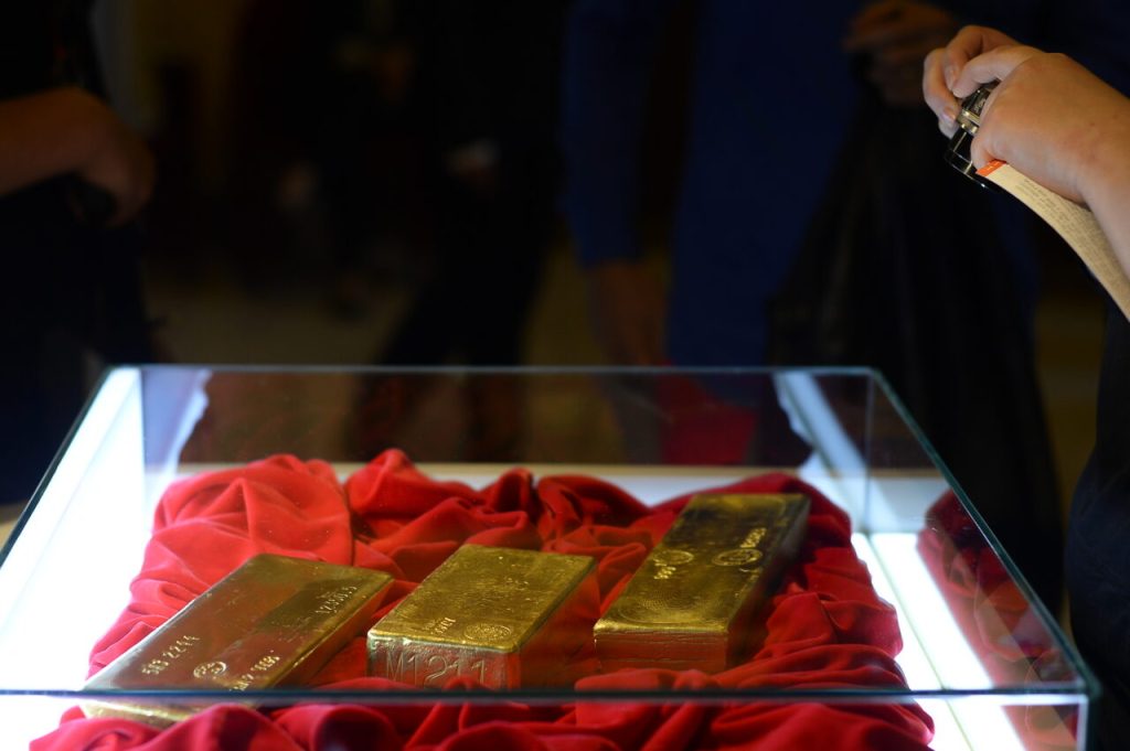 romania-a-dat-rusiei-90-de-tone-de-aur.-bnr:-este-o-datorie-morala-sa-fie-recuperat