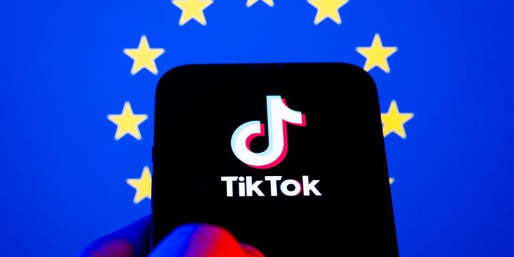 comisia-europeana-acuza-meta-si-tiktok-de-incalcarea-legislatiei-digitale-europene