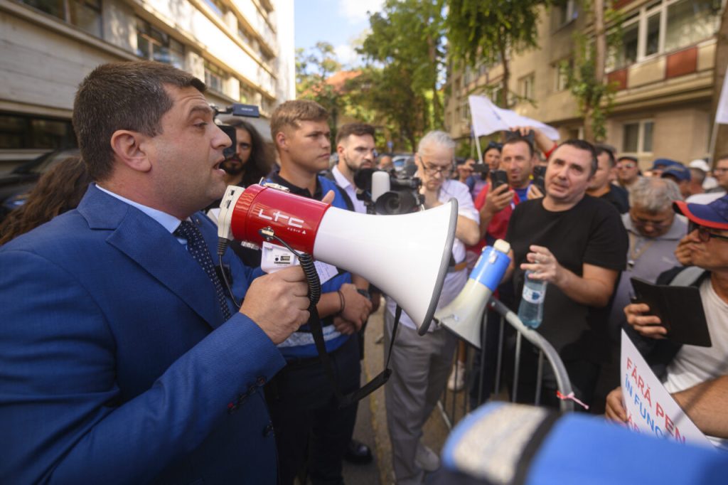 radu-miruta-acuza-un-val-de-stiri-false-grosolane:-mergem-inainte-fara-sa-ne-lasam-descurajati