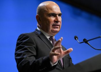 premierul-bolojan,-despre-vila-din-strada-gogol:-nu-huzuresc!-eu-stau-in-guvern,-acolo-doar-dorm