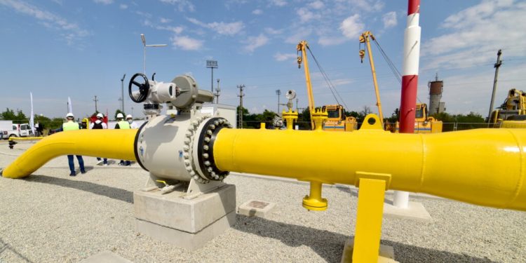 tranzit-mai-ieftin-spre-ucraina:-republica-moldova-si-romania-scad-tarifele-cu-50%