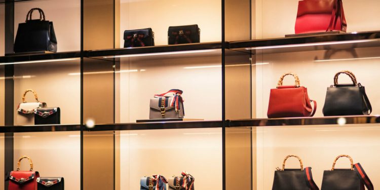 oamenii-cumpara-din-ce-in-ce-mai-mult-produse-second-hand-de-lux