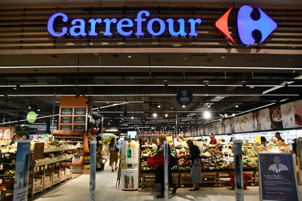 de-ce-pleaca-de-fapt-carrefour-din-romania?