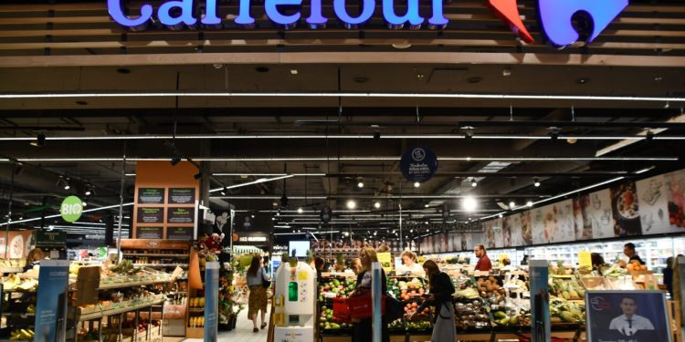 de-ce-pleaca-de-fapt-carrefour-din-romania?