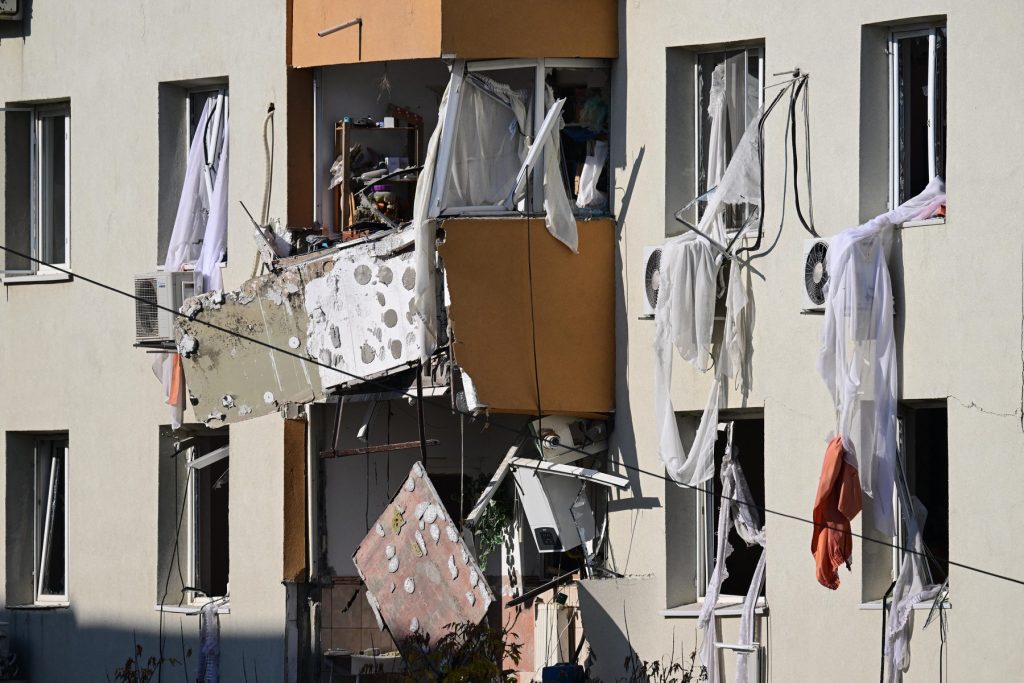 primele-persoane-retinute-de-procurori-in-dosarul-exploziei-din-blocul-din-rahova-–-hotnews.ro