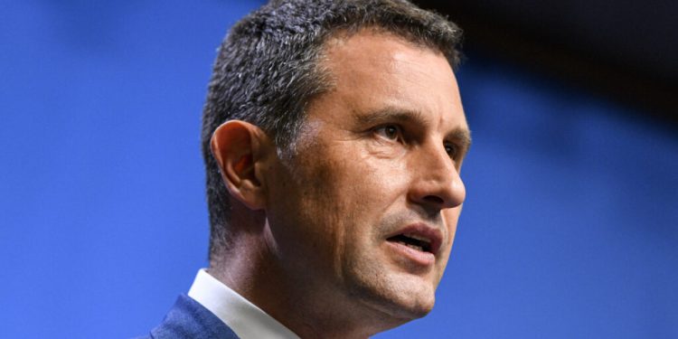 tanczos-barna:-cand-discutam-cu-comisia,-de-foarte-multe-ori-am-fost-cu-spatele-la-zid