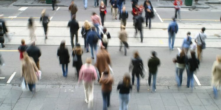 slovacii-au-in-continuare-voie-sa-alerge-dupa-autobuz.-seful-politiei-lamureste-o-lege