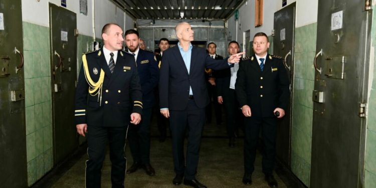 radu-marinescu,-vizita-de-lucru-la-penitenciarul-botosani.-imagini-din-interiorul-inchisorii
