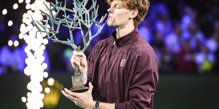 tenismenul-sinner-revine-pe-locul-1-mondial-dupa-victoria-de-la-paris