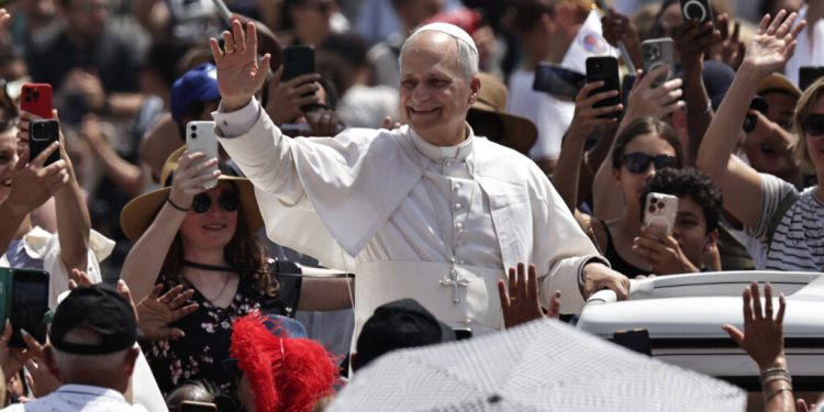 papa-indeamna-sua-la-o-reflectie-profunda-despre-tratamentul-migrantilor-sub-administratia-trump