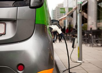 marea-britanie-ia-in-calcul-o-taxa-pentru-masinile-electrice-motivul-invocat-–-hotnews.ro