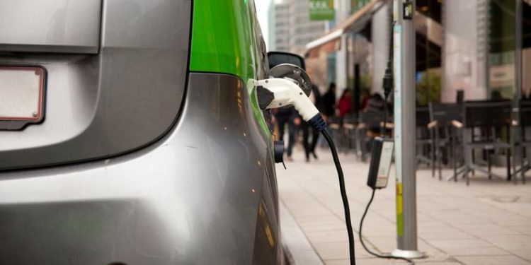 marea-britanie-ia-in-calcul-o-taxa-pentru-masinile-electrice-motivul-invocat-–-hotnews.ro