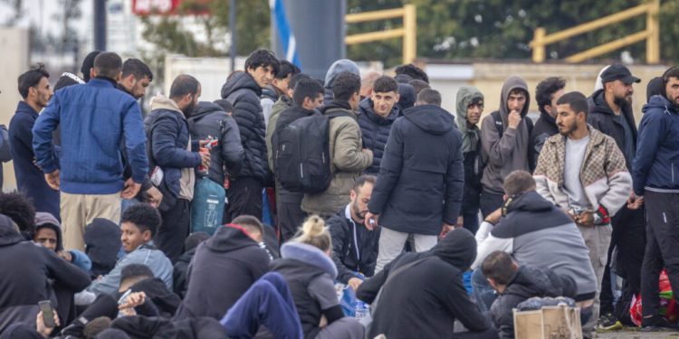 italia,-spania,-grecia-si-cipru-vor-primi-sprijin-pentru-relocarea-migrantilor