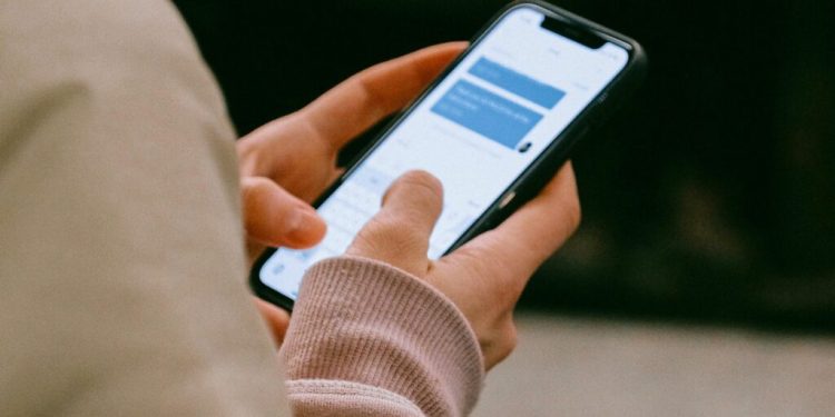 apeluri-telefonice-fara-limita-de-minute-si-fara-taxe-suplimentare-pentru-romanii-din-diaspora