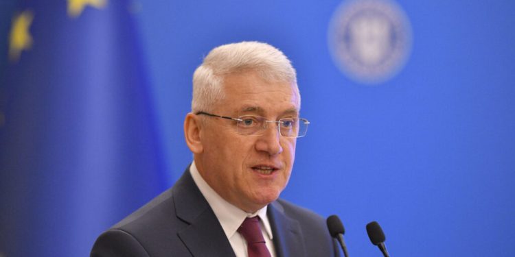 adrian-tutuianu-si-a-depus-dosarul-de-cadidatura-pentru-functia-de-presedinte-aep