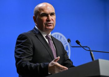 bolojan:-romania-pe-calea-cea-buna-–-venituri-in-crestere,-cheltuieli-in-scadere