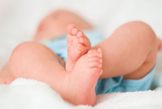 screening-extins-pentru-nou-nascuti:-de-la-3-la-18-biomarkeri-testati-din-2026