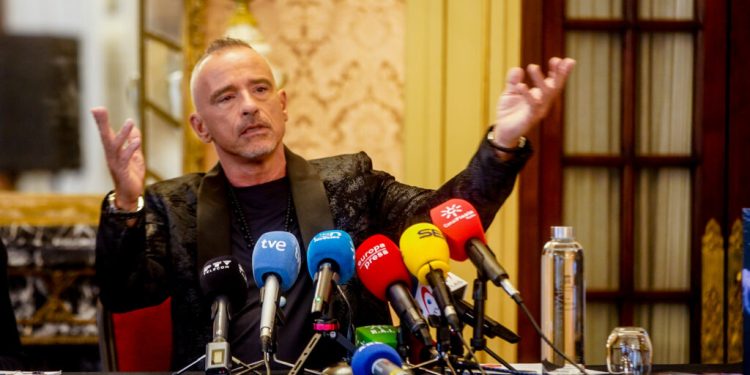 eros-ramazzotti:-un-album-aniversar-cu-colaborari-exceptionale-dupa-40-de-ani-de-muzica-si-emotie