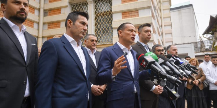 baluta:-candidez-ca-fiica-mea-de-17-ani-sa-mearga-pe-strada-fara-frica