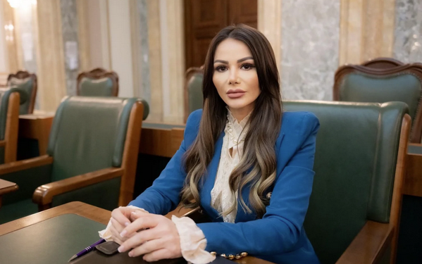 senatoare-pot,-atacata-cu-o-ranga-intr-o-parcare-din-bucuresti-de-o-alta-femeie