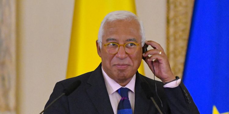 ue-spune-ca-va-continua-sprijinul-pentru-ucraina-in-timp-ce-discutiile-de-pace-avanseaza