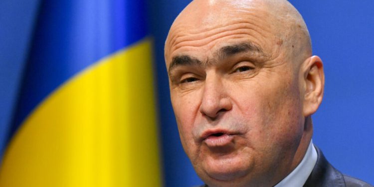 contul-oficial-al-premierului-ilie-bolojan,-localizat-in-hong-kong