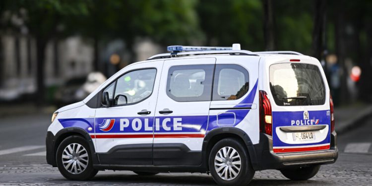 trei-persoane-au-fost-arestate-la-paris-pentru-spionaj-si-propaganda-rusa