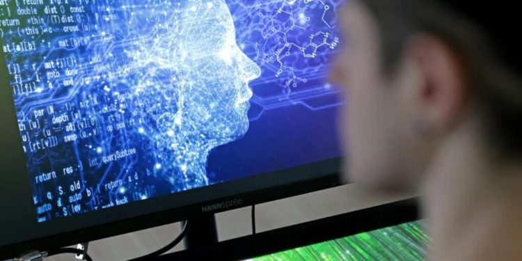 inteligenta-artificiala-poate-inlocui-deja-11,7%-din-angajati