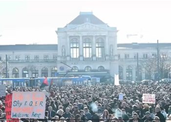 croatia-in-strada:-mii-de-persoane-au-protestat-fata-de-extrema-dreapta