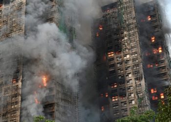 hong-kong-deschide-o-ancheta-condusa-de-un-judecator-dupa-incendiul-care-a-ucis-156-de-persoane
