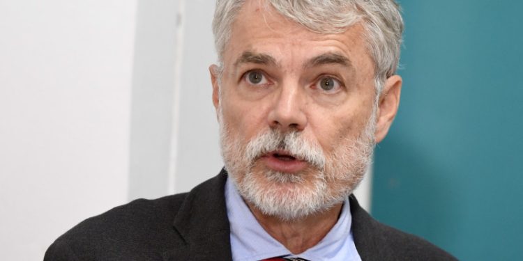 medicul-mihai-craiu,-avertisment-privind-cadoul-otravit-pentru-copii-de-sarbatori-–-hotnews.ro