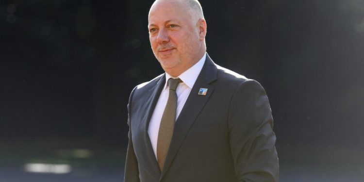 premierul-bulgariei-demisioneaza-doar-daca-trece-motiunea.-zhelyazkov-se-apara-cu-cifre-si-constitutia