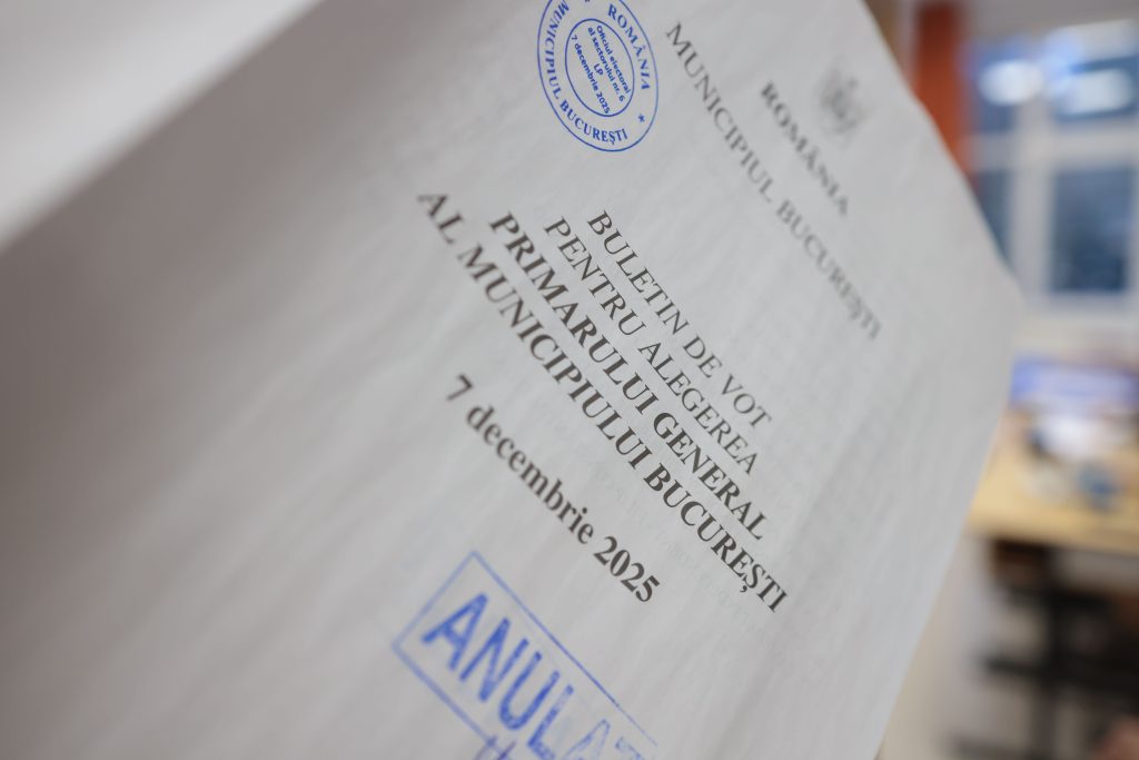 exit-poll-alegeri-bucuresti-2025cinci-case-de-sondare-si-patru-exit-poll-uri-la-ora-21:00,-la-iesirea-de-la-urne-–-hotnews.ro