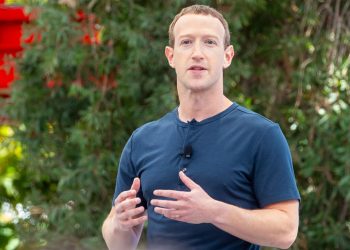 meta-amana-lansarea-ochelarilor-de-realitate-mixta-pana-in-2027