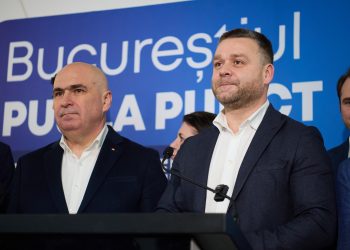 primarul-capitalei-a-fost-ales,-iar-bucurestiul-i-a-contrasemnat-lui-bolojan-sa-opreasca-fanfara-si-sa-salveze-titanicul-–-hotnews.ro
