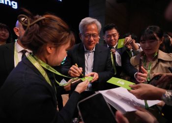 seful-nvidia-avertizeaza-ca-un-spital-e-construit-in-3-zile-in-china,-in-timp-ce-sua-au-nevoie-de-3-ani-pentru-un-centru-de-date-–-hotnews.ro