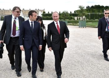 financial-times-dezvaluie-jocul-dublu-al-lui-macron.-franta-nu-vrea-sa-foloseasca-activele-ruse-blocate-in-bancile-sale